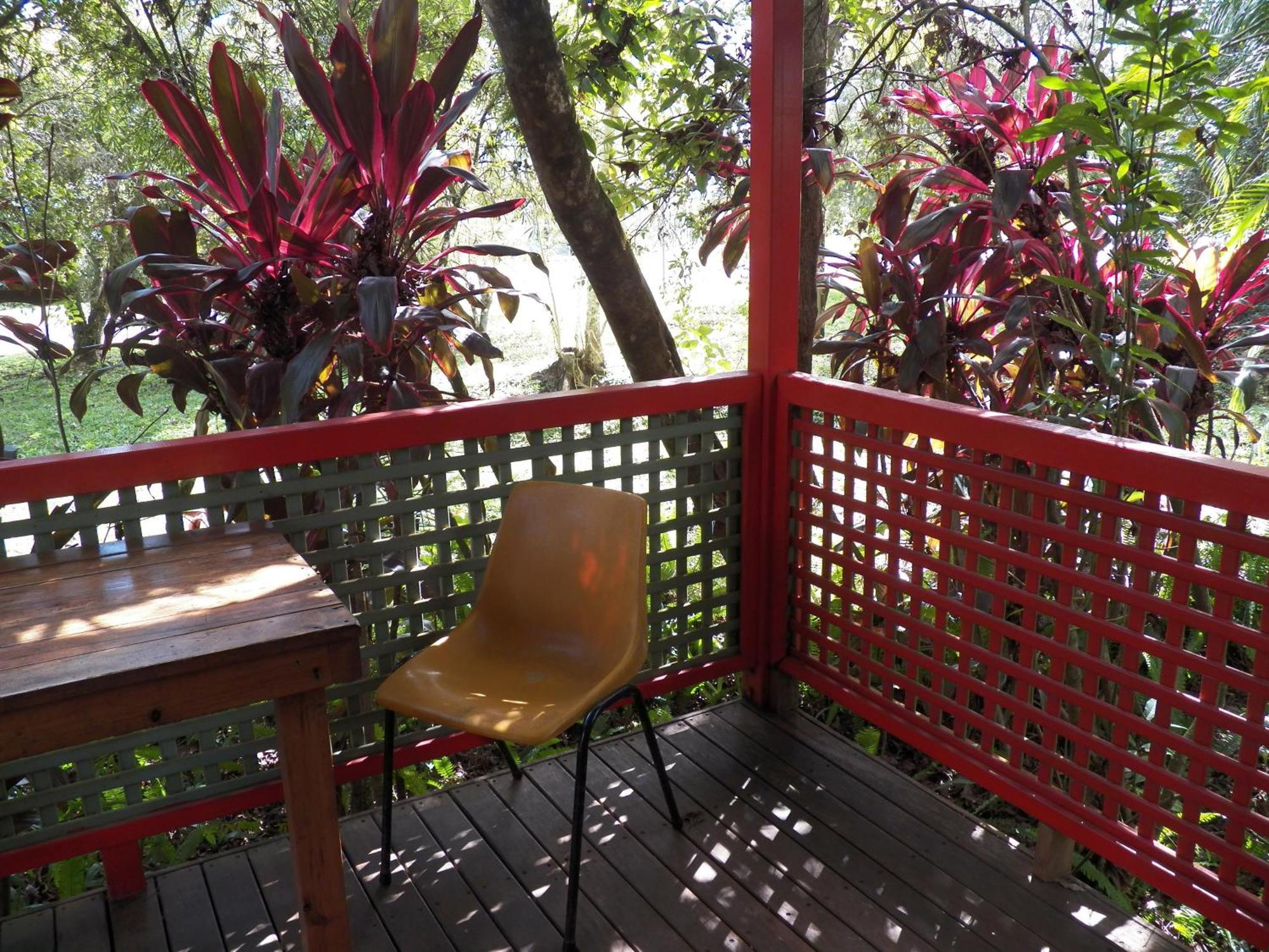 Lake Eacham Tourist Park & Cabins Chambre photo