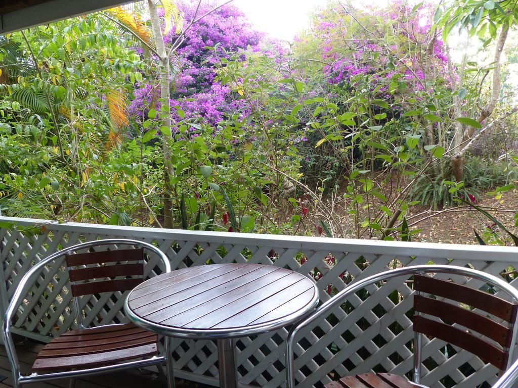 Lake Eacham Tourist Park & Cabins Extérieur photo